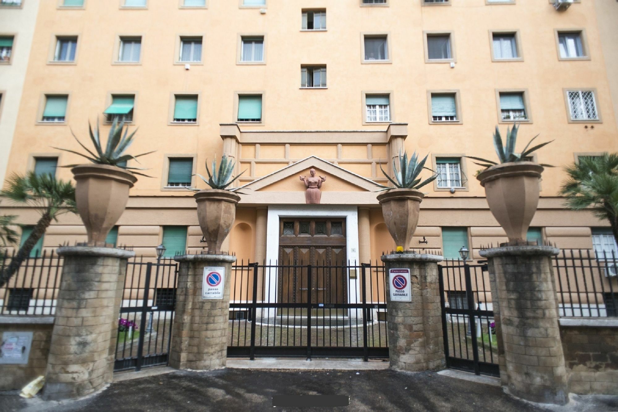 Costantino Secondo Guest House Rome Exterior photo